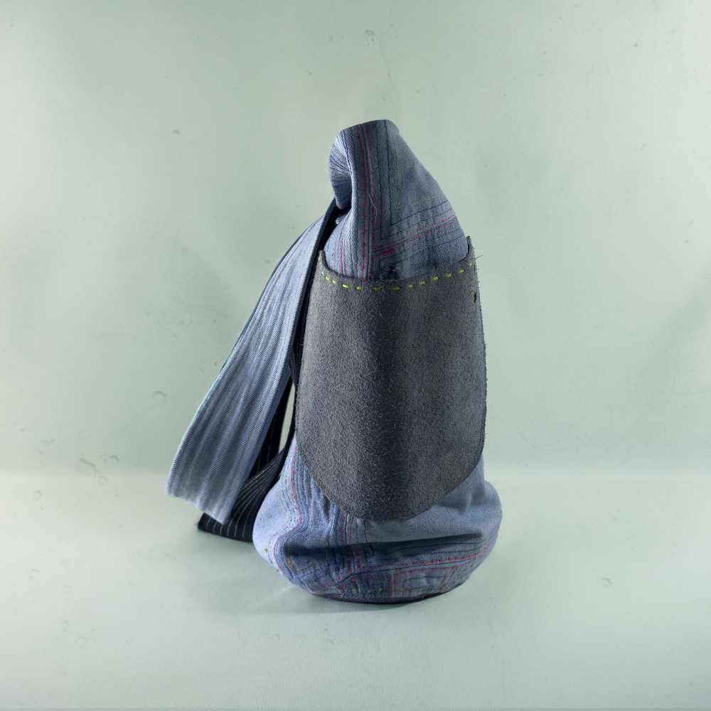 Stormy Tote - Prism Voyage