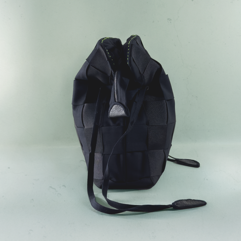 Midnight  Maven - Rosa Clutch