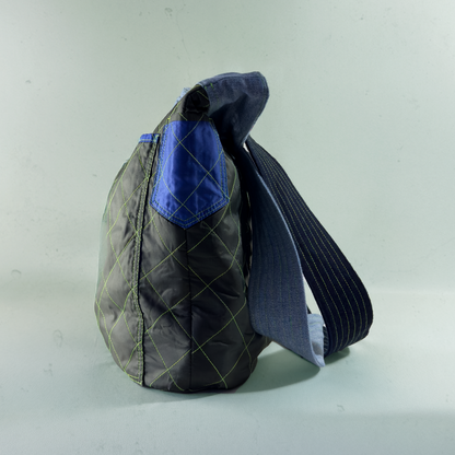 Stormy Tote - Prism Voyage