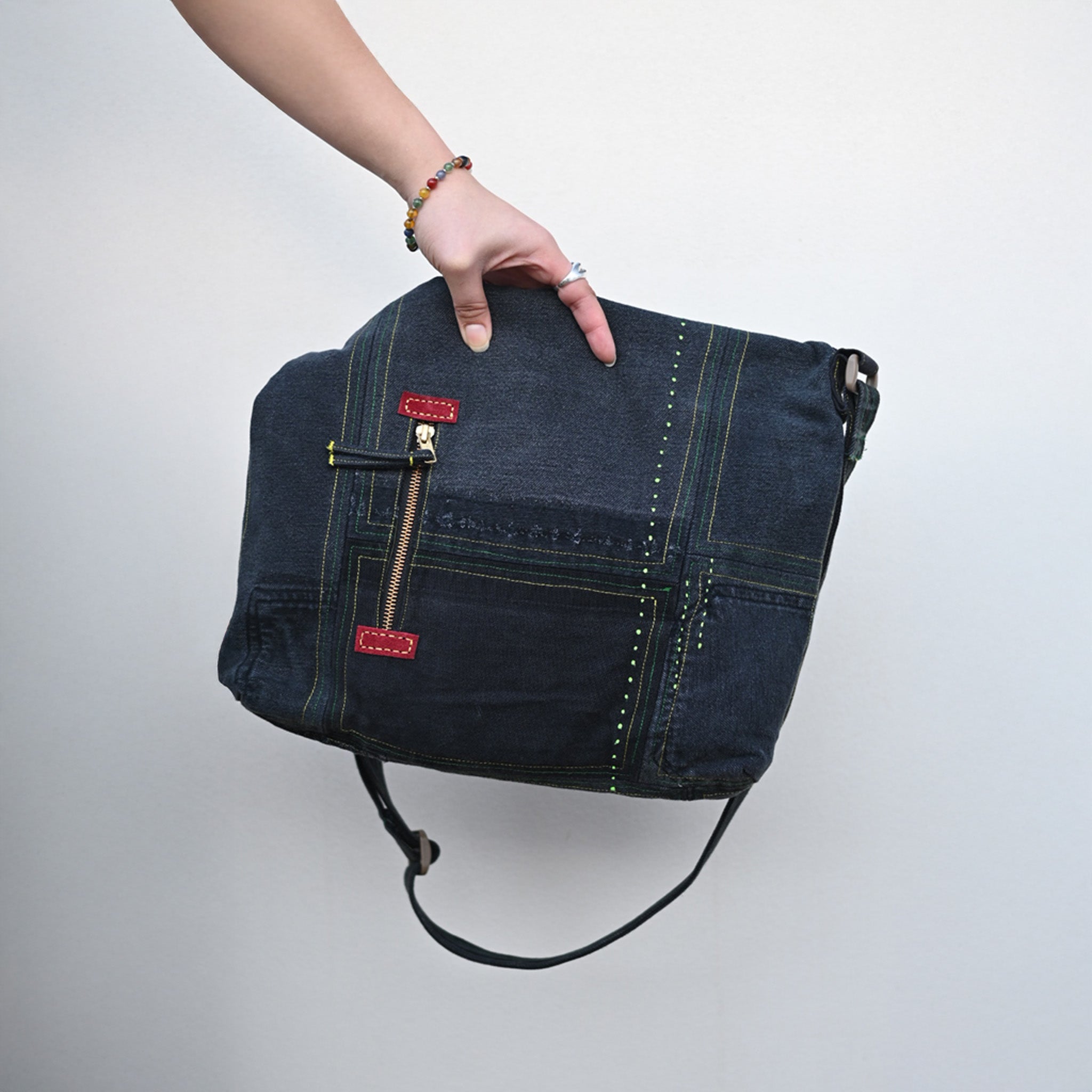 Echo Fold - Moir Messanger