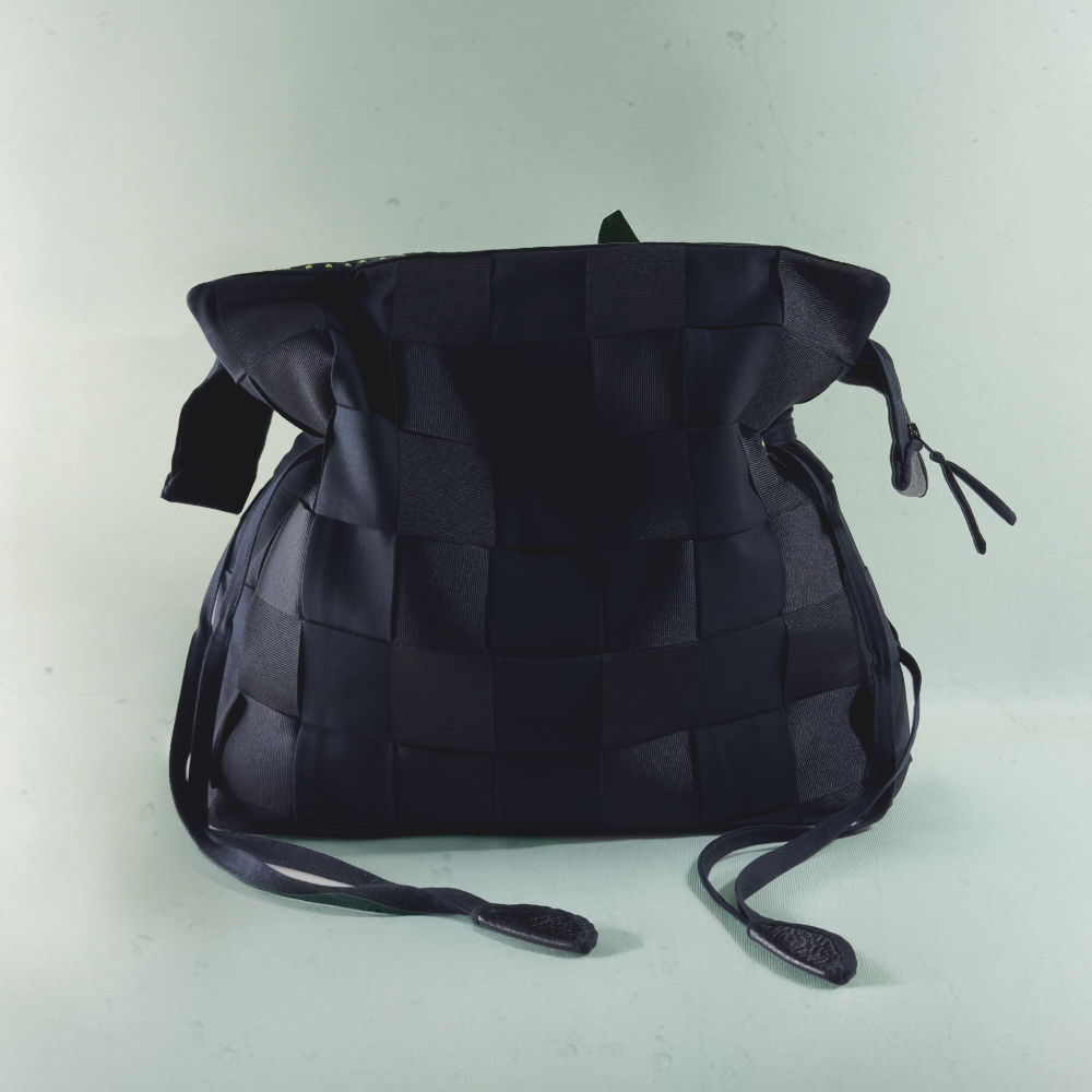 Midnight  Maven - Rosa Clutch