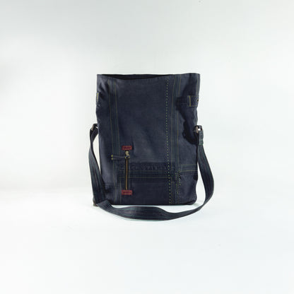 Echo Fold - Moir Messanger