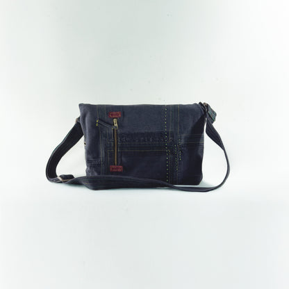 Echo Fold - Moir Messanger