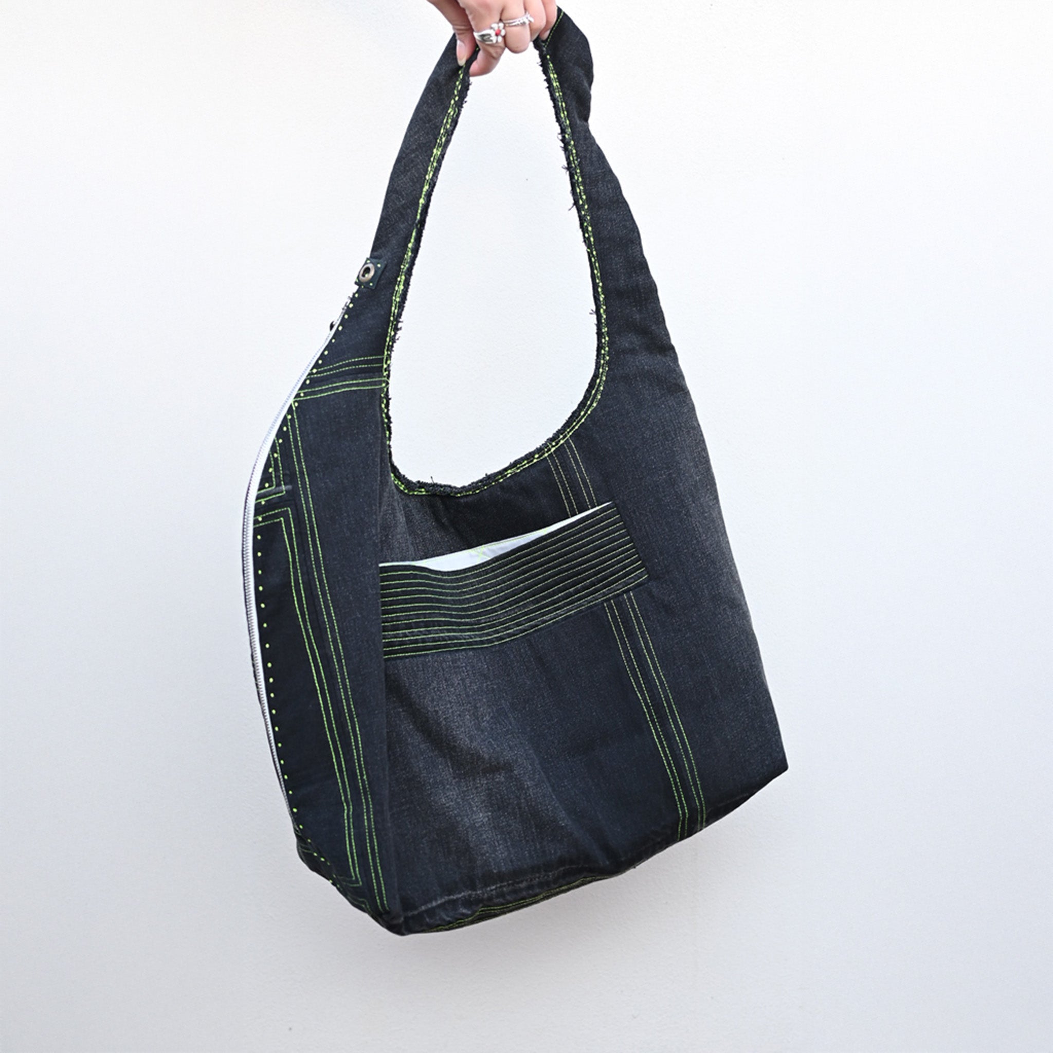 The Aria Loop - Lola